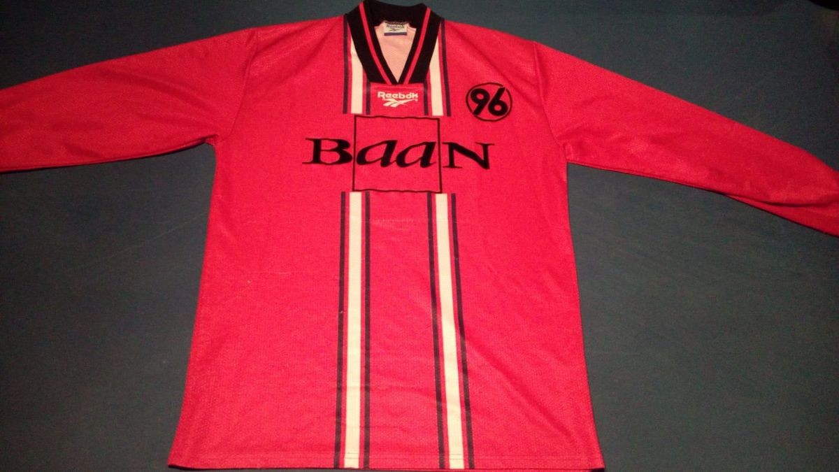 Hannover 96 1997-98 Home Kit