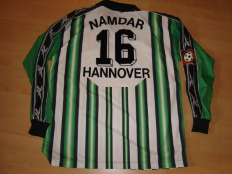 Hannover 96 1998-99 Away Kit