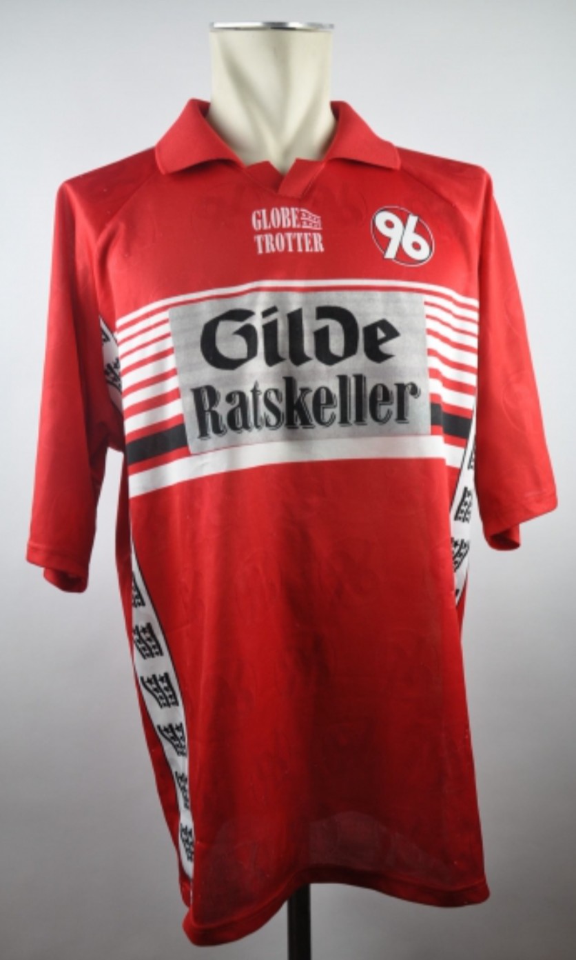 Hannover 96 2000-01 Home Kit