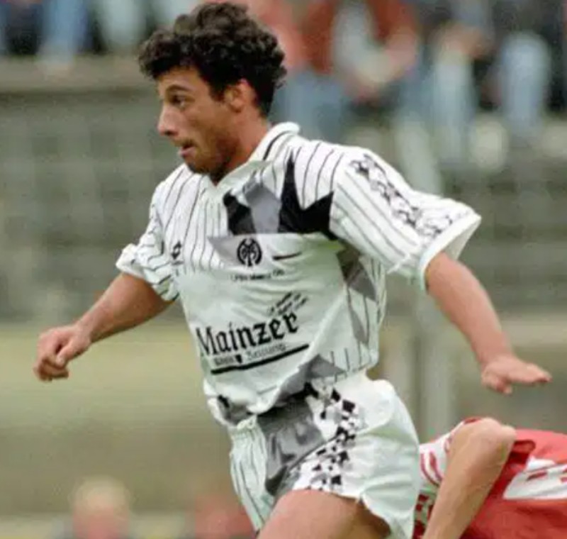 1. FSV Mainz 05 1992-93 Away Kit
