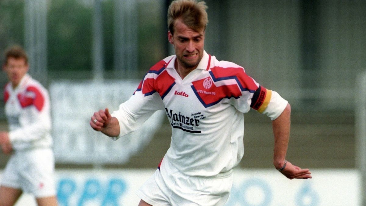 1. FSV Mainz 05 1994-95 Home Kit