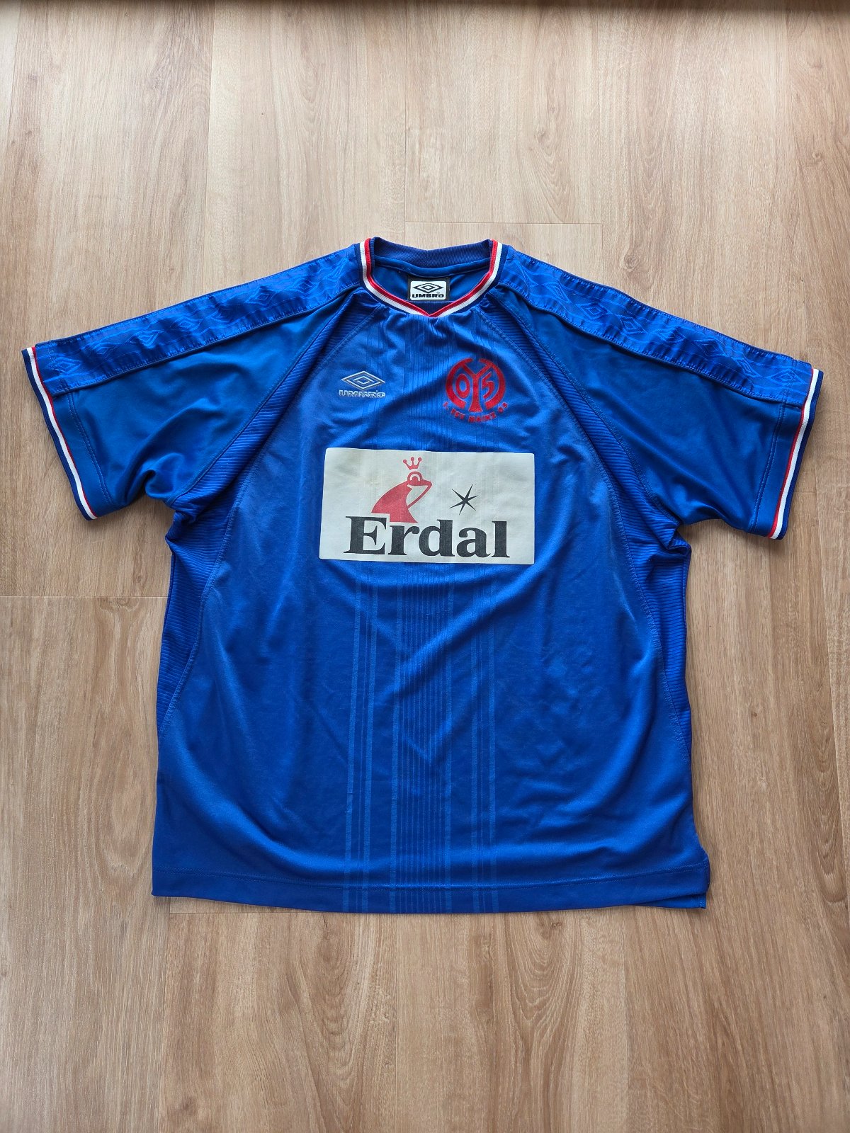 1. FSV Mainz 05 2000-01 Third Kit