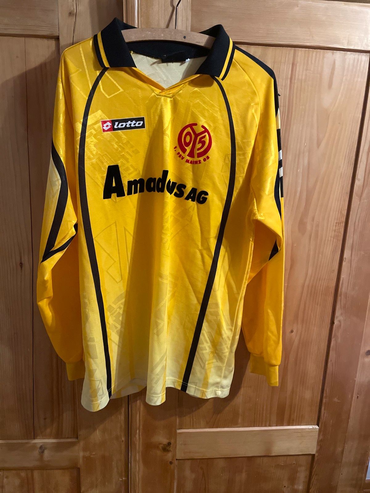 1. FSV Mainz 05 2001-02 Third Kit