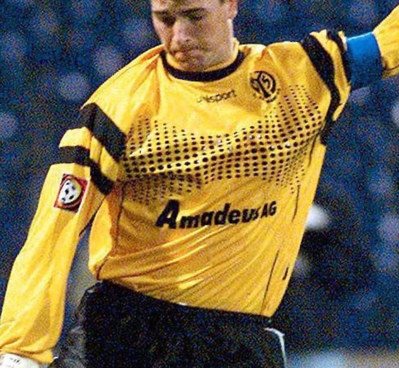 1. FSV Mainz 05 2001-02 GK 1 Kit