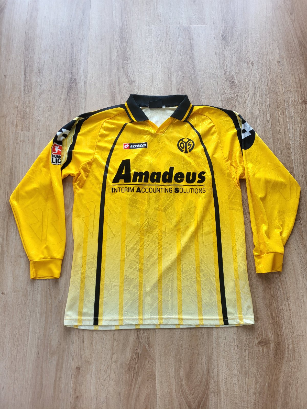 1. FSV Mainz 05 2002-03 Third 2 Kit