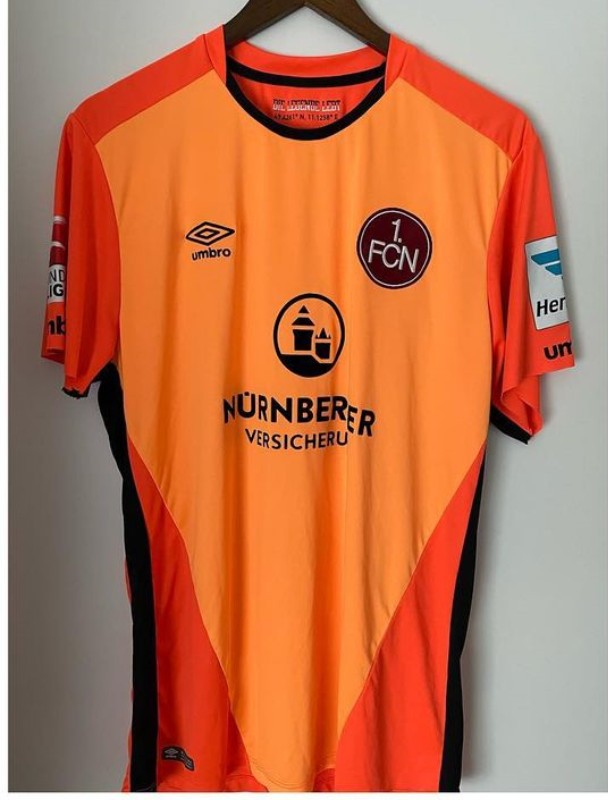 1. FC Nürnberg 2016-17 GK 1 Kit