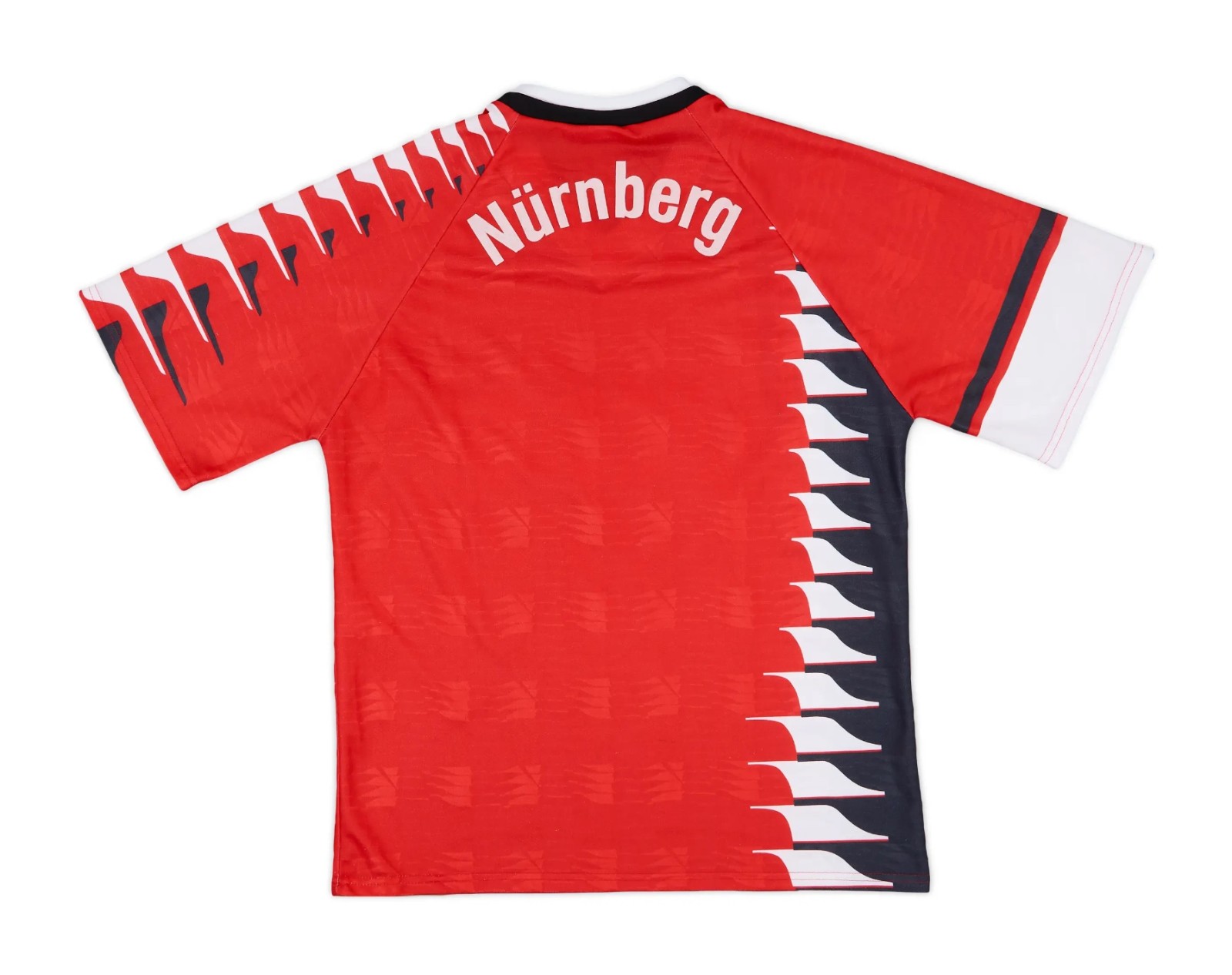 1. FC Nürnberg 1994-95 Home Kit