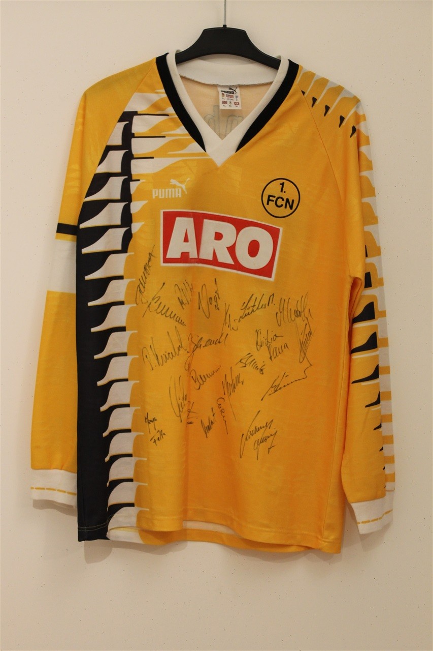 1. FC Nürnberg 1994-95 Away Kit