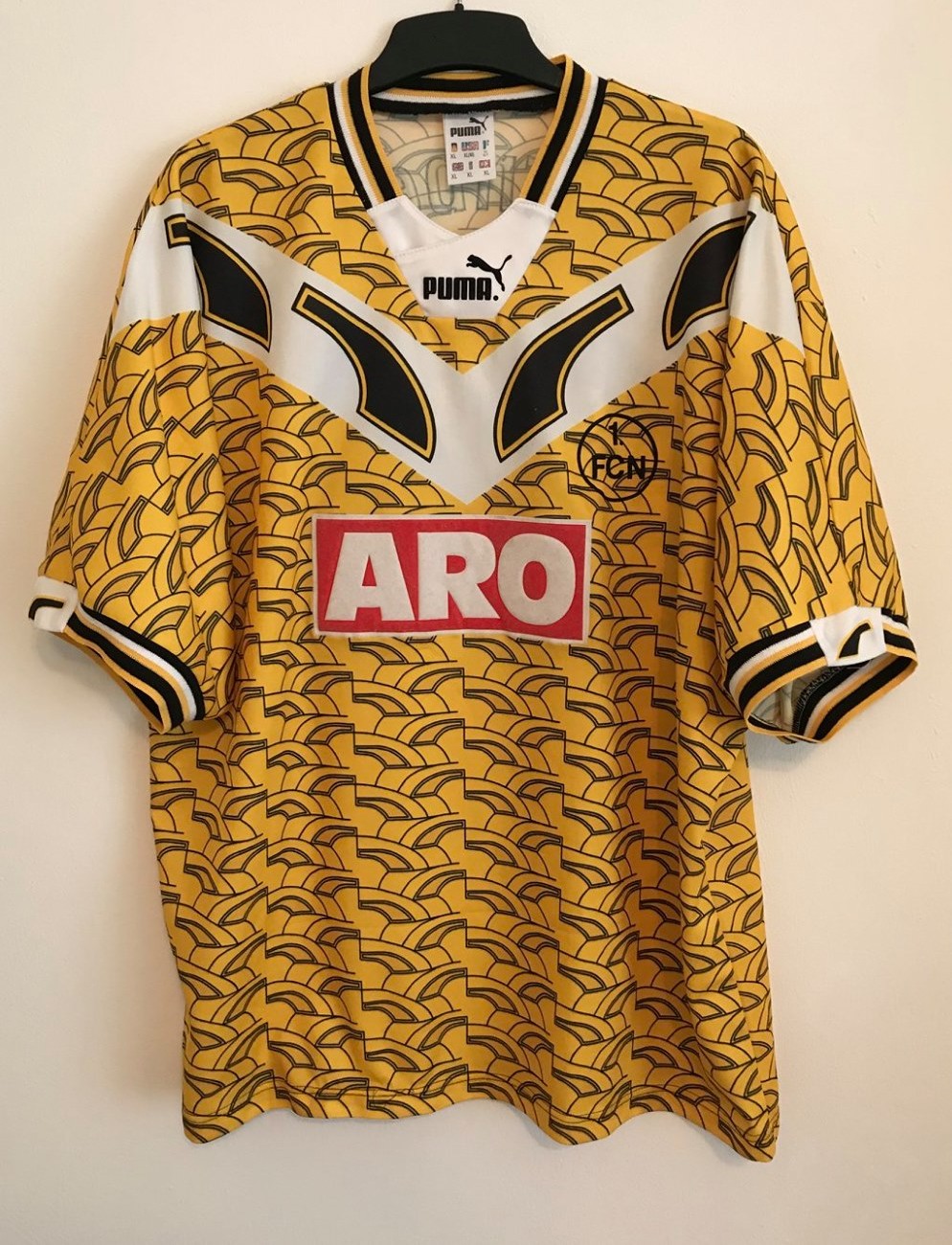 1. FC Nürnberg 1995-96 Away Kit