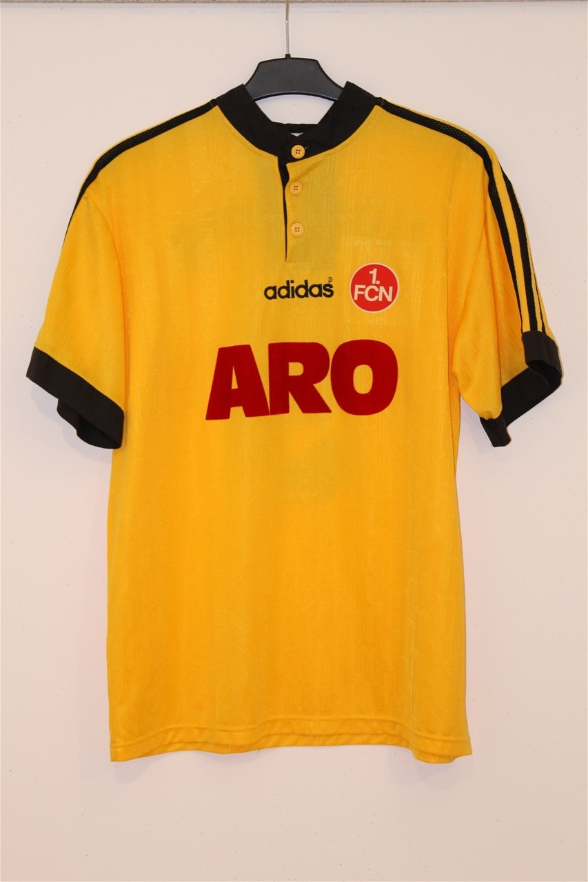 1. FC Nürnberg 1996-97 Away Kit