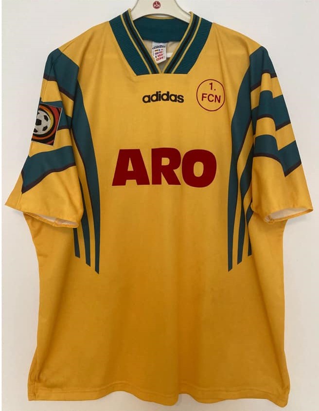 1. FC Nürnberg 1997-98 Third Kit