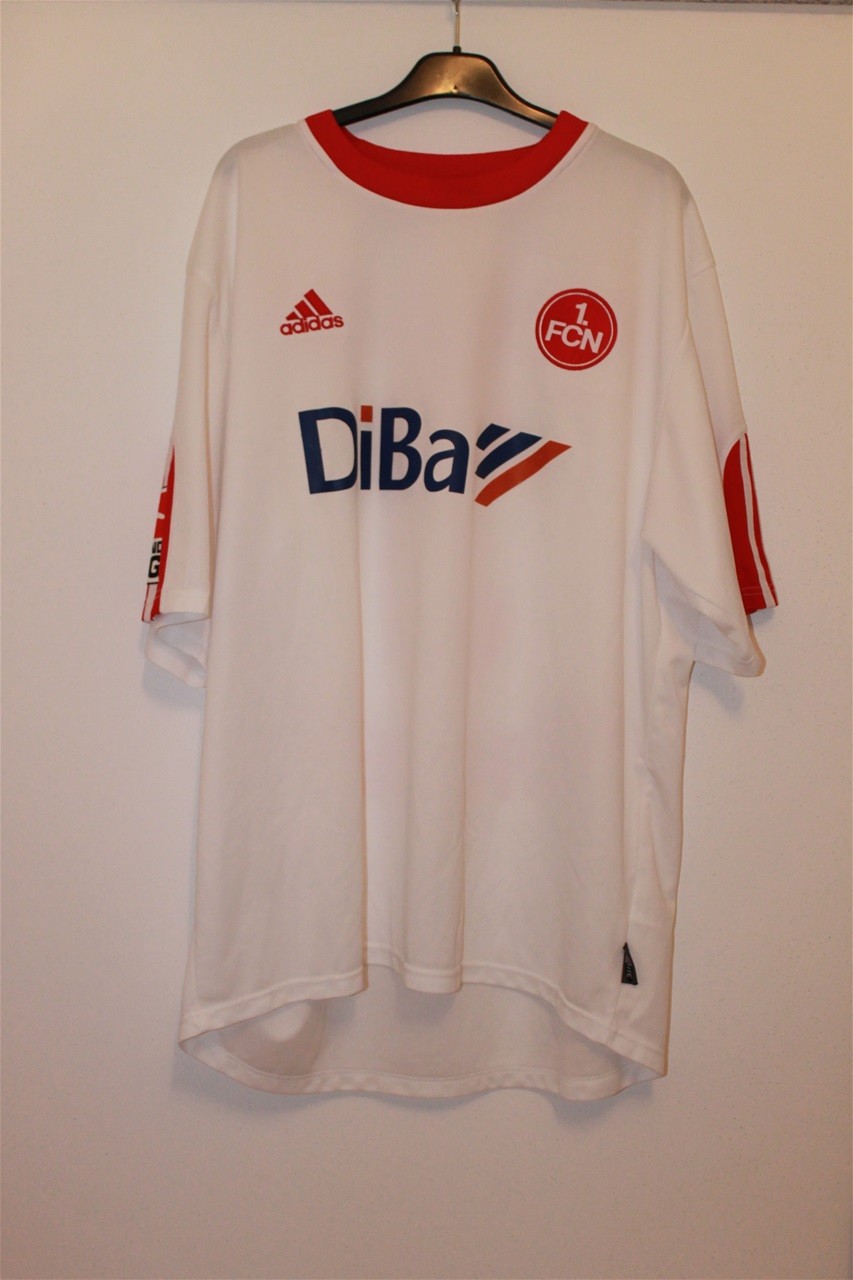 1. FC Nürnberg 2003-04 Away Kit