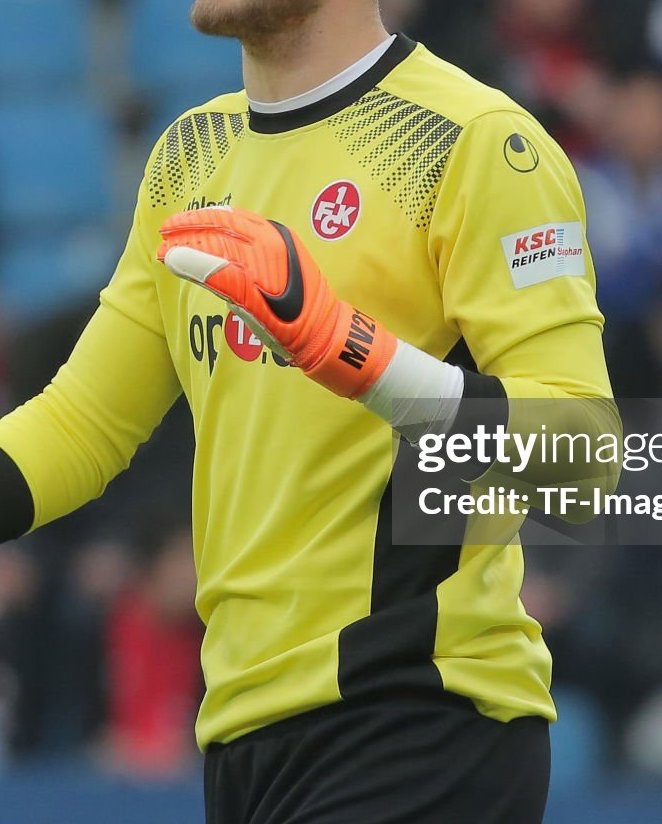 1. FC Kaiserslautern 2017-18 GK 2 Kit