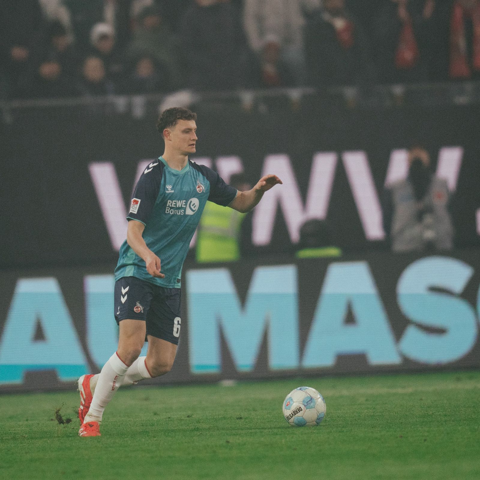 1. FC Köln 2024-25 Third V2 Kit