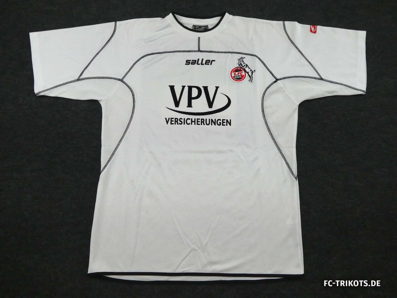 1. FC Köln 2002-03 Third Kit