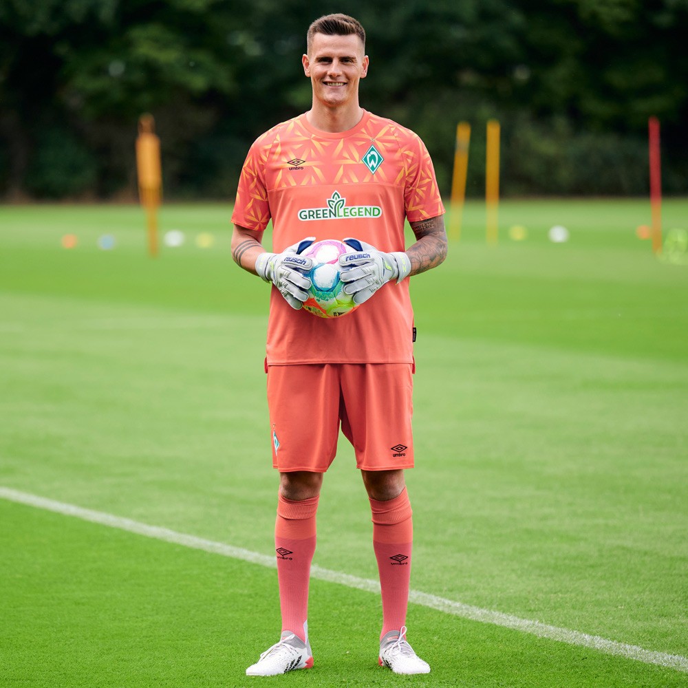 Werder Bremen 2022-23 GK 2 Kit