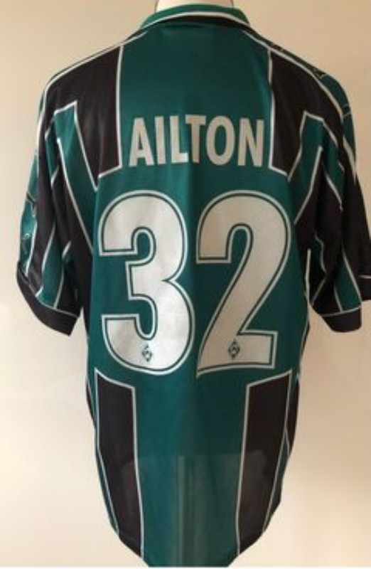 Werder Bremen 1999-00 Home V2 Kit