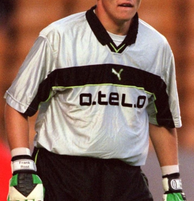 Werder Bremen 1999-00 GK 1 Kit