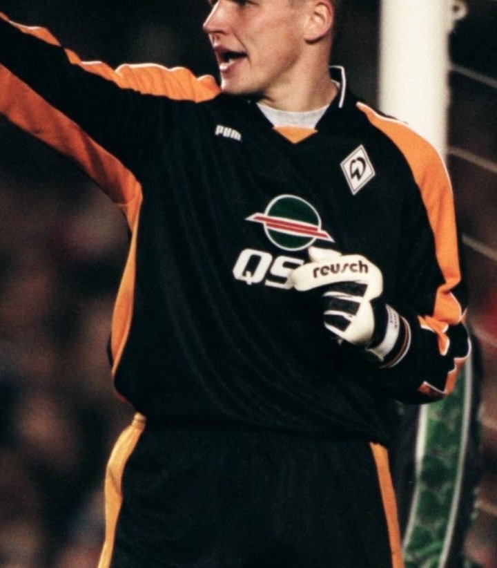 Werder Bremen 1999-00 GK 3 Kit