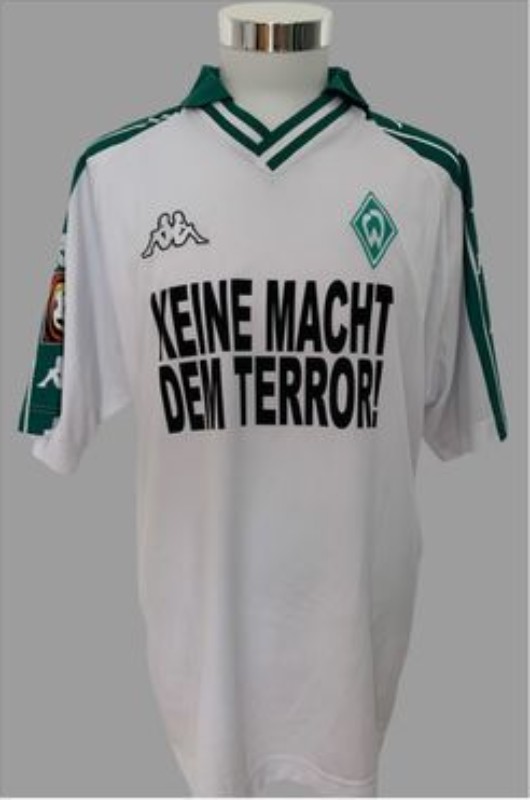 Werder Bremen 2001-02 Away V2 Kit