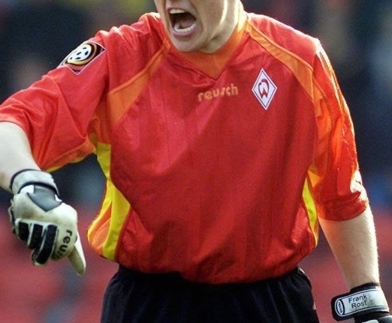 Werder Bremen 2001-02 GK 1 Kit