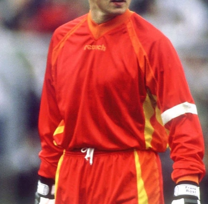 Werder Bremen 2001-02 Pre-Season GK Kit