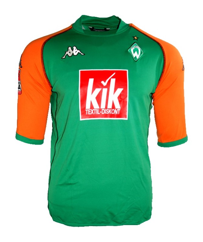 Werder Bremen 2004-05 Away Kit