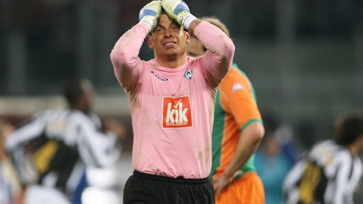 Werder Bremen 2006-07 GK 1 Kit