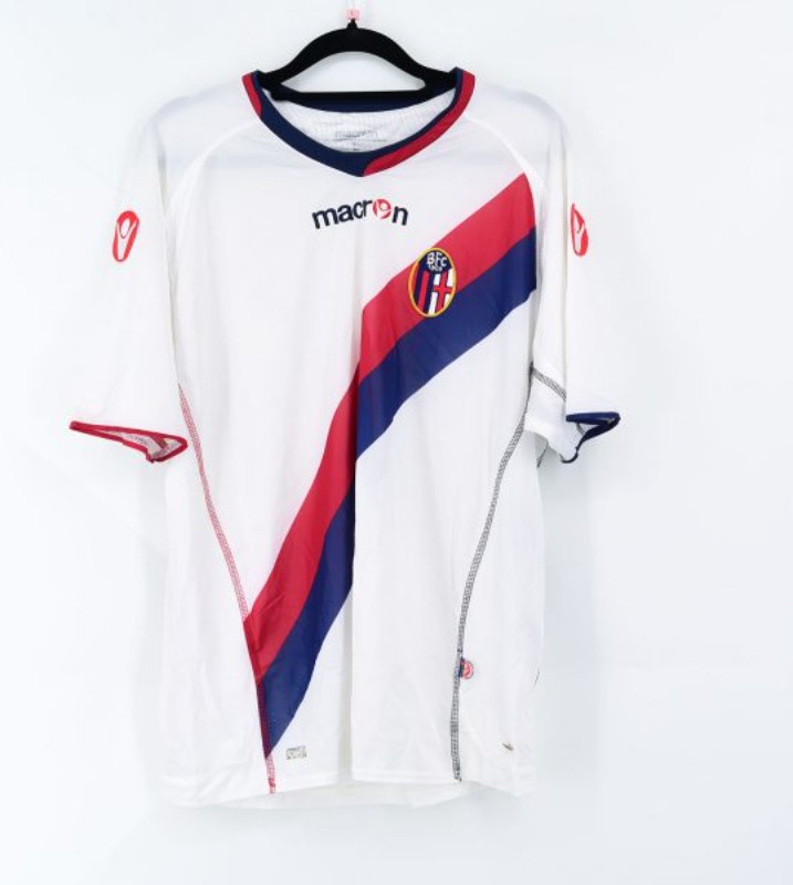 Bologna FC 2009-10 Away Kit