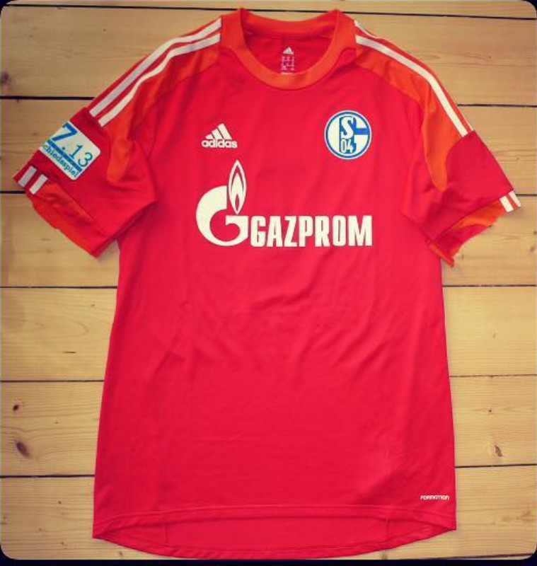Schalke 04 2013-14 GK 1 Kit
