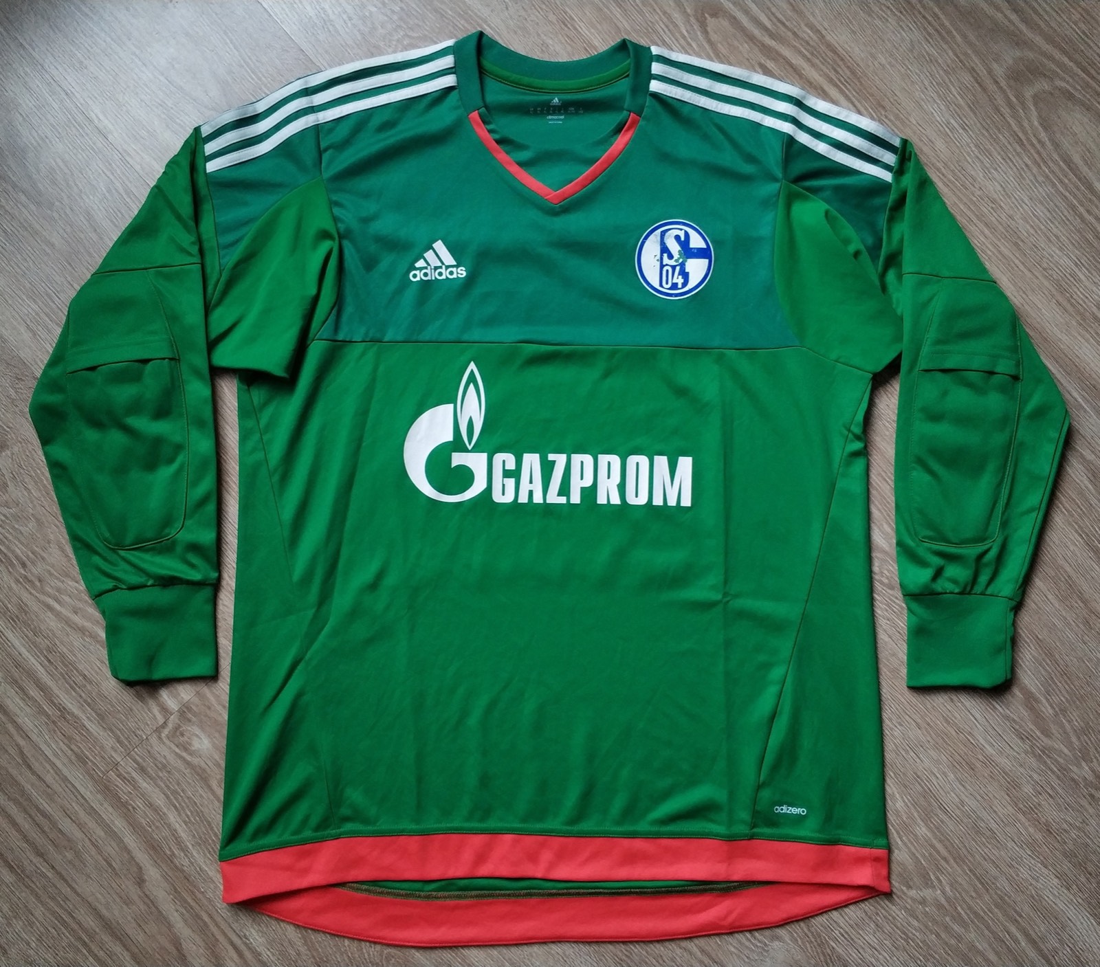 Schalke 04 2015-16 GK 2 Kit