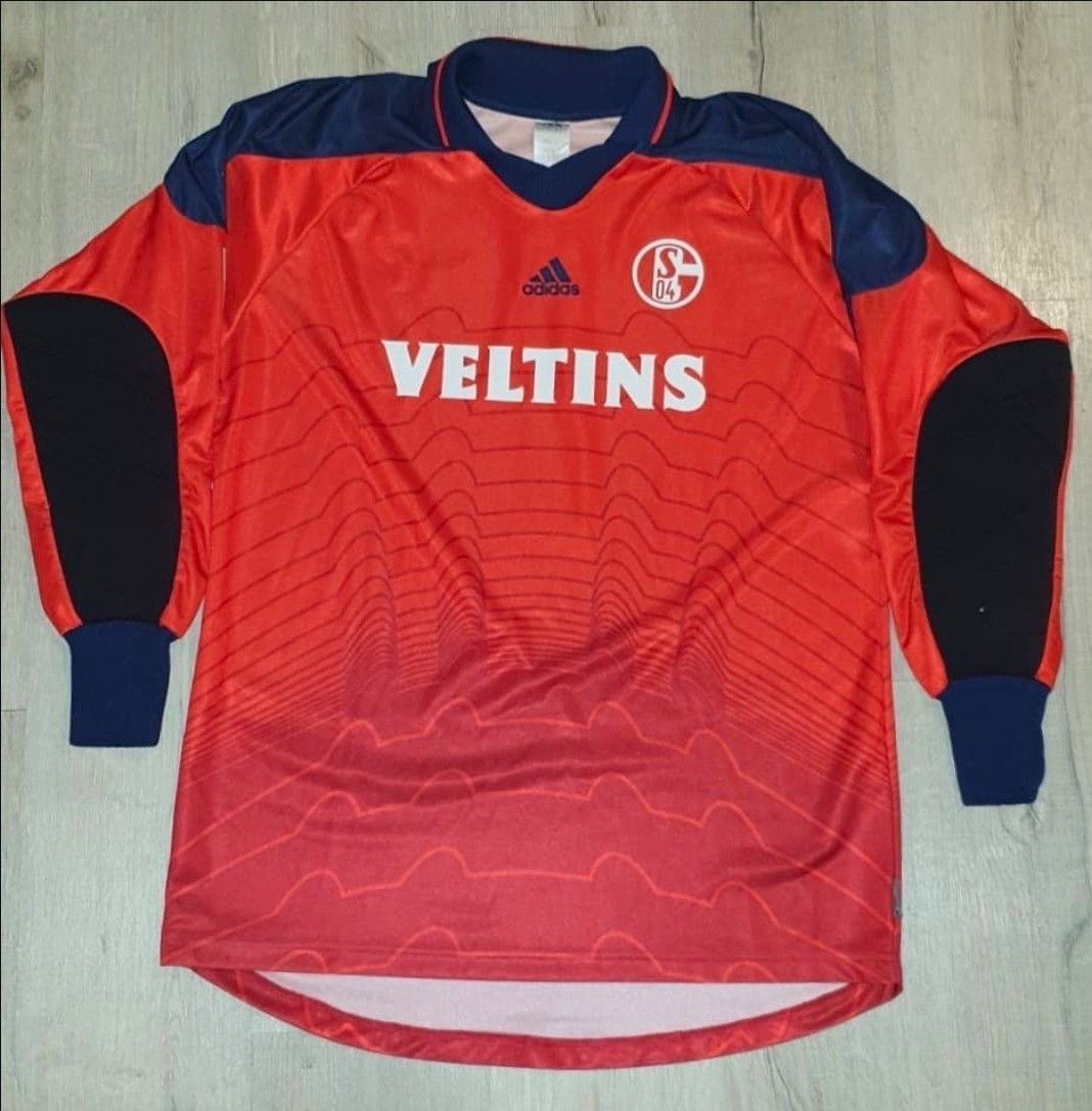 Schalke 04 2000-01 GK 3 Kit