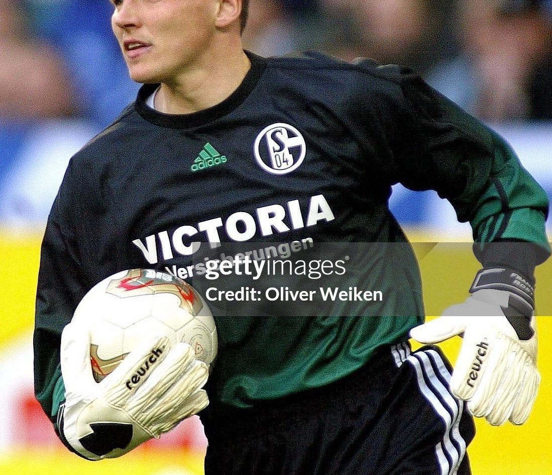 Schalke 04 2002-03 GK 4 Kit