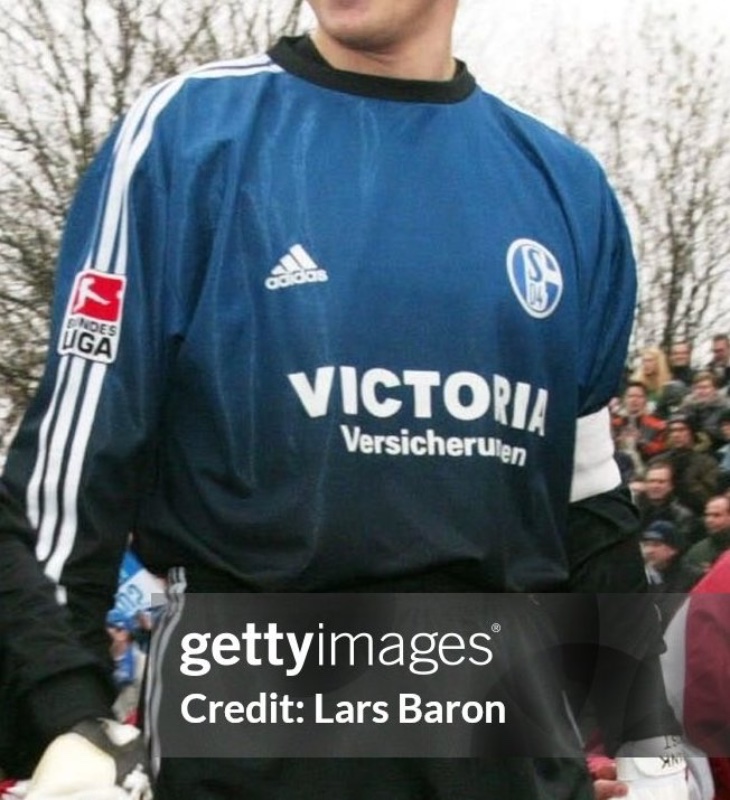 Schalke 04 2003-04 GK 4 Kit