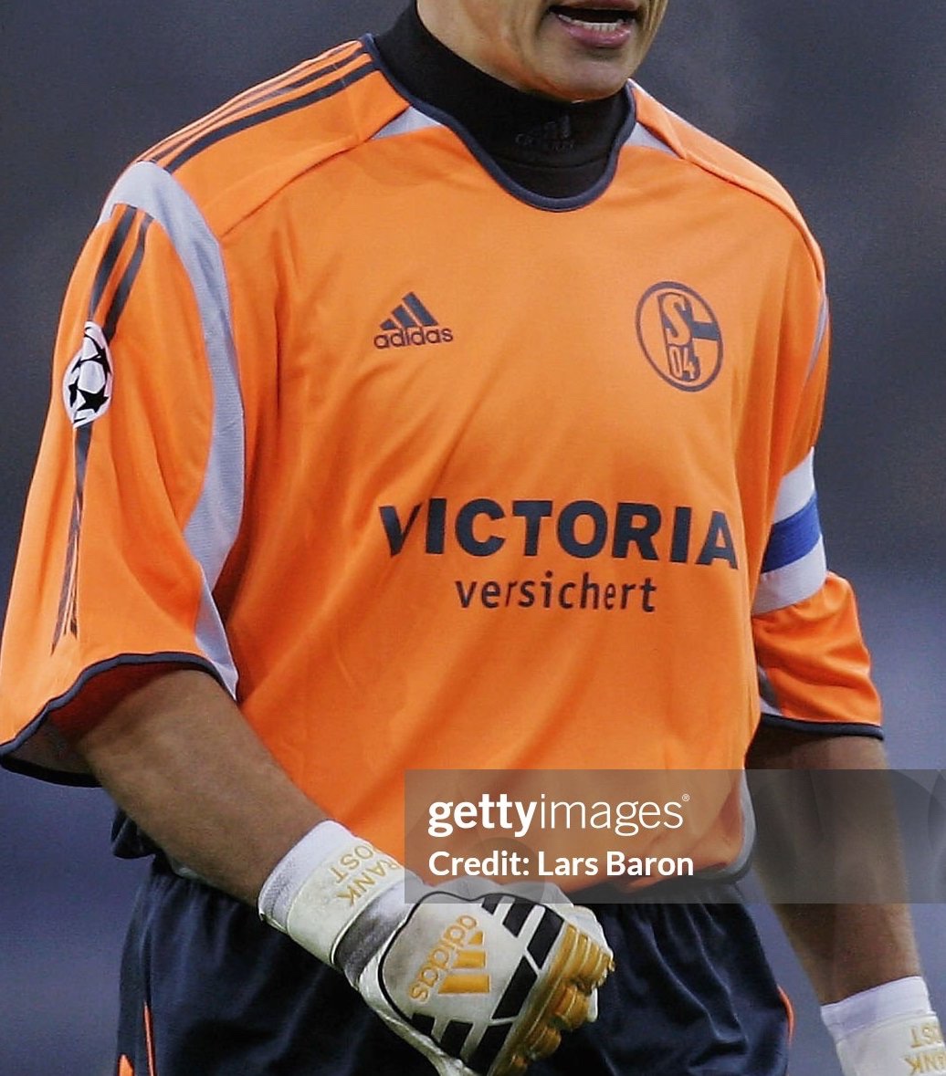 Schalke 04 2005-06 GK 3 Kit