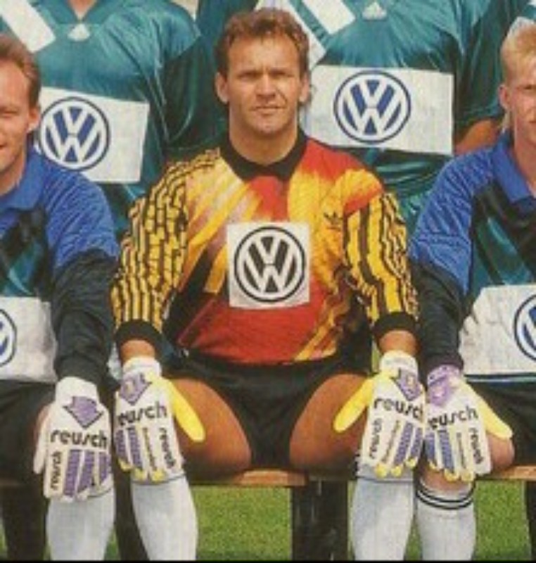 VfL Wolfsburg 1993-94 GK 1 Kit