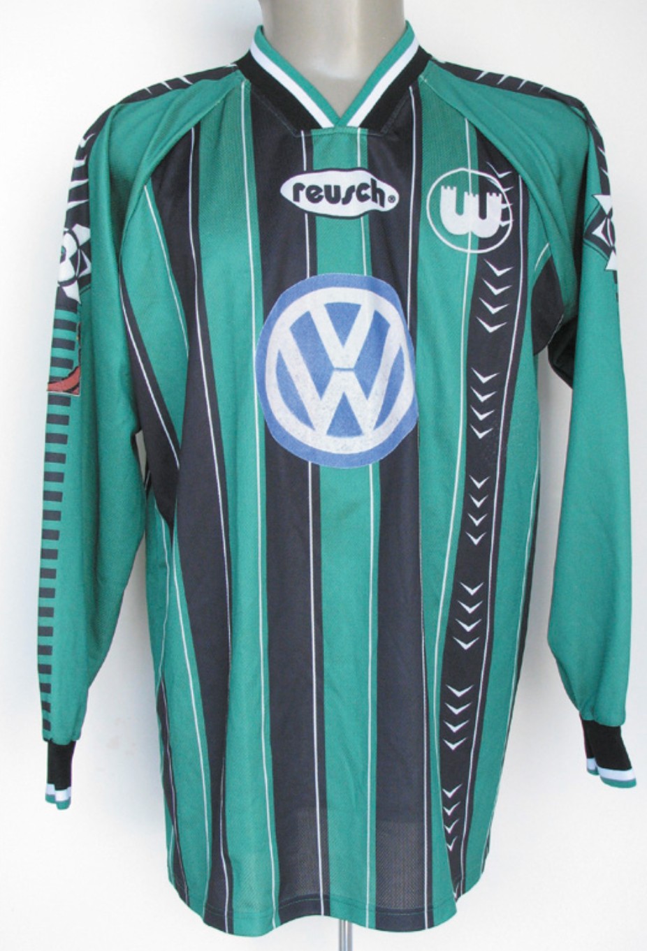 VfL Wolfsburg 1996-97 Home Kit