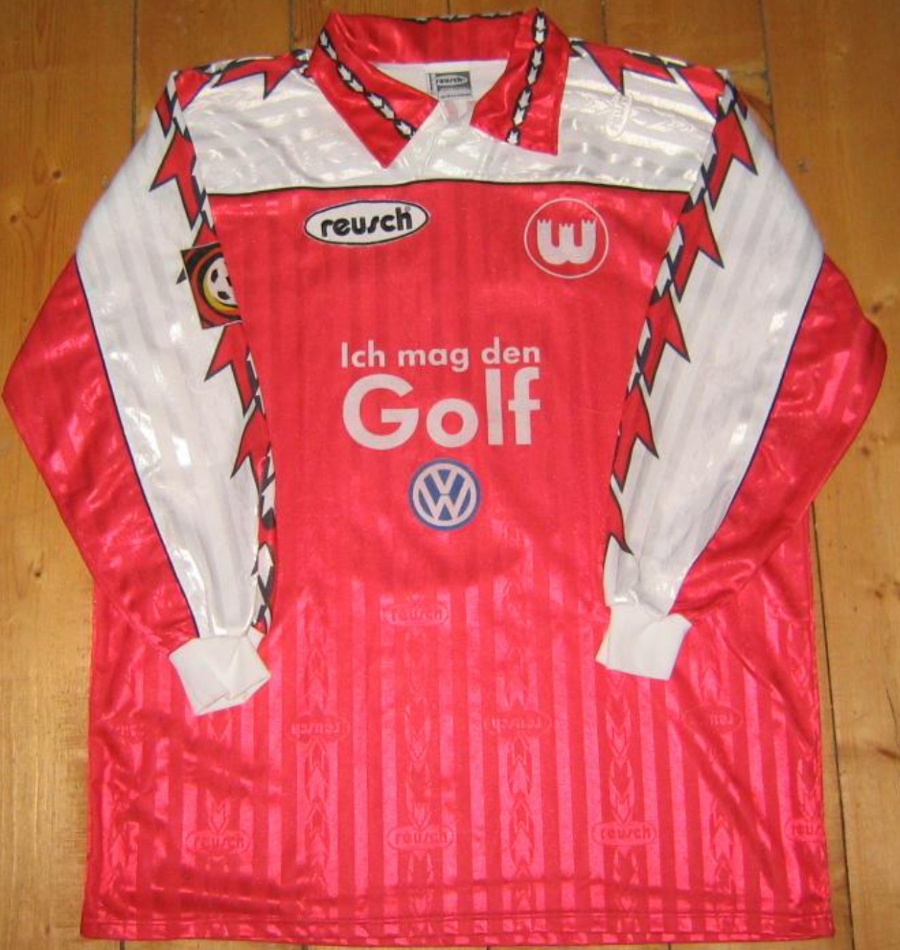 VfL Wolfsburg 1996-97 Away Kit