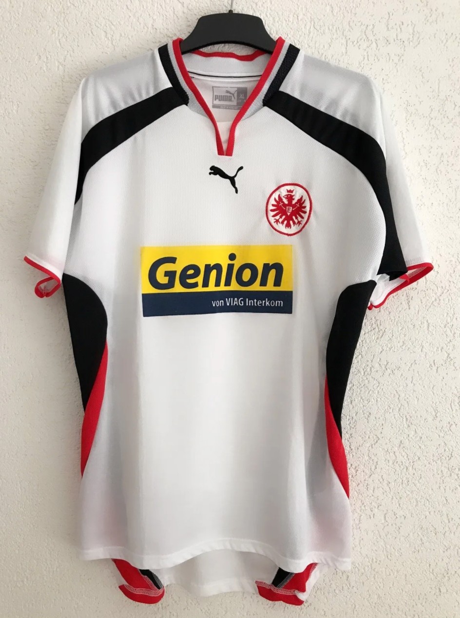 Eintracht Frankfurt 2000-01 Away Kit