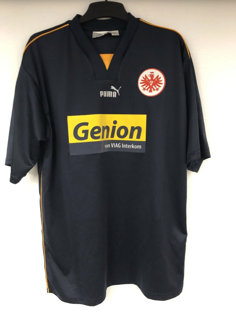 Eintracht Frankfurt 2000-01 Third Kit