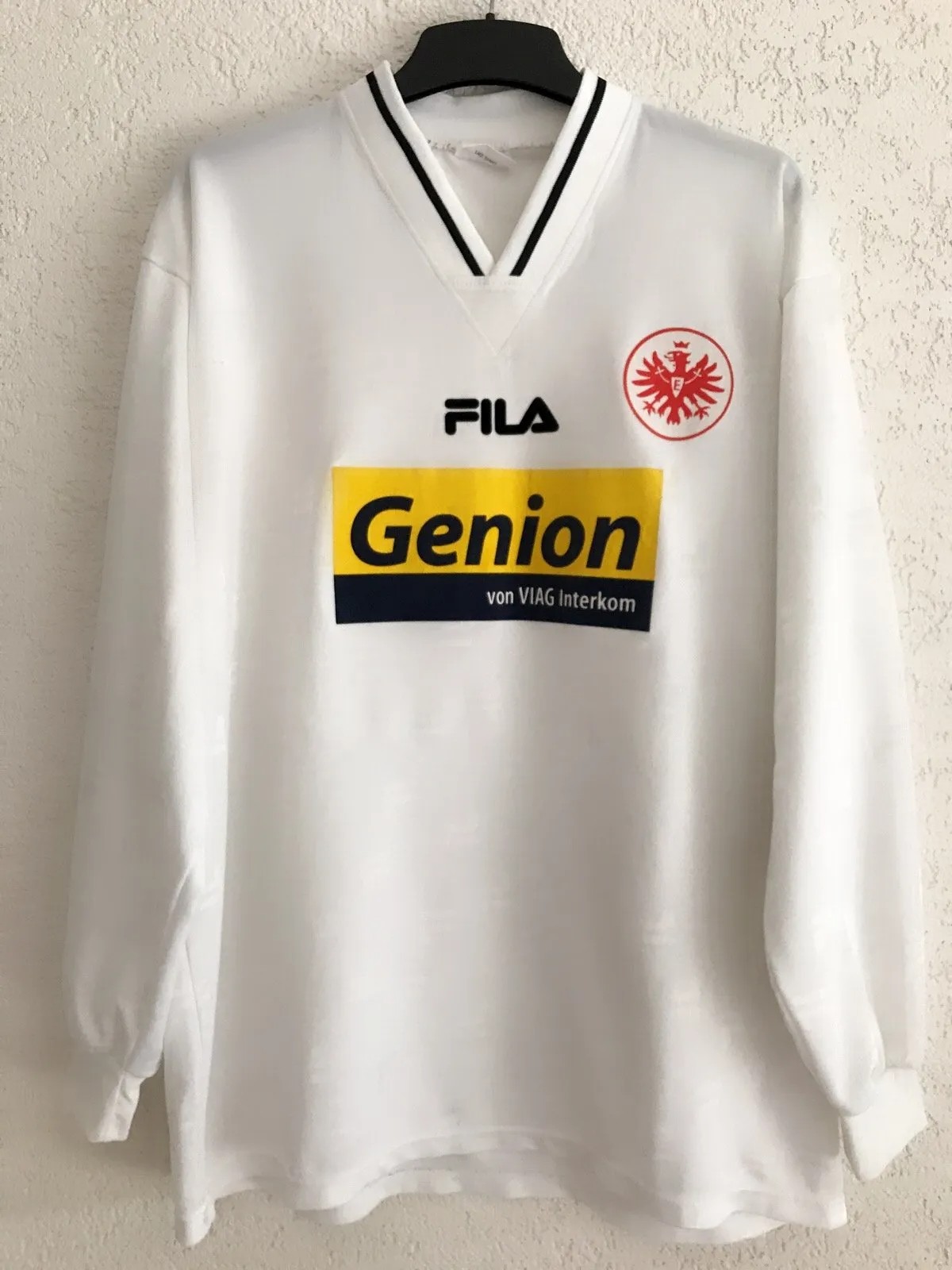 Eintracht Frankfurt 2000-01 Away 2 Kit