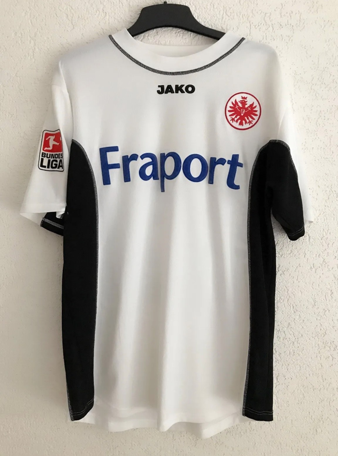 Eintracht Frankfurt 2004-05 Away Kit