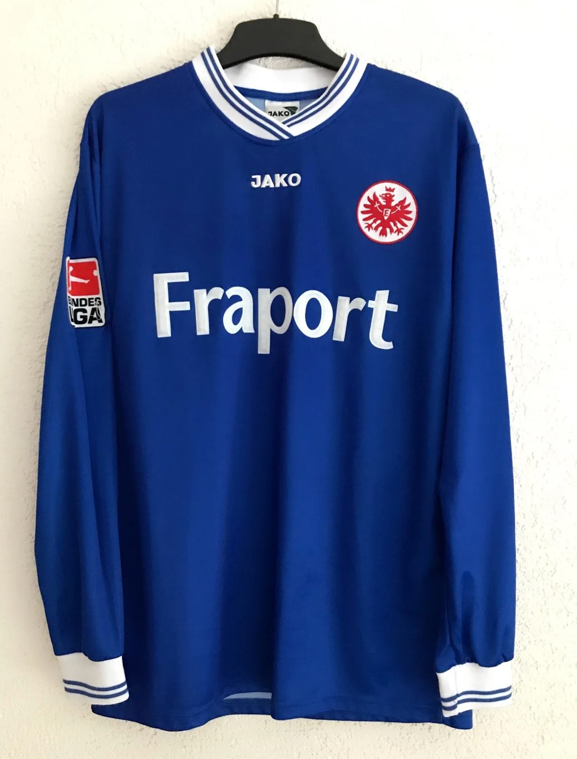 Eintracht Frankfurt 2004-05 Third Kit