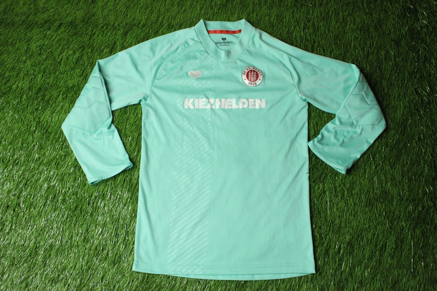 FC St. Pauli 2013-14 GK Kit