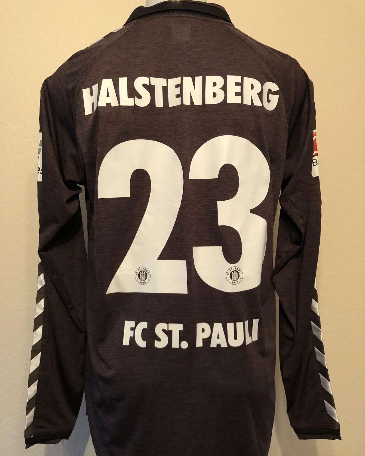 FC St. Pauli 2014-15 Home Kit