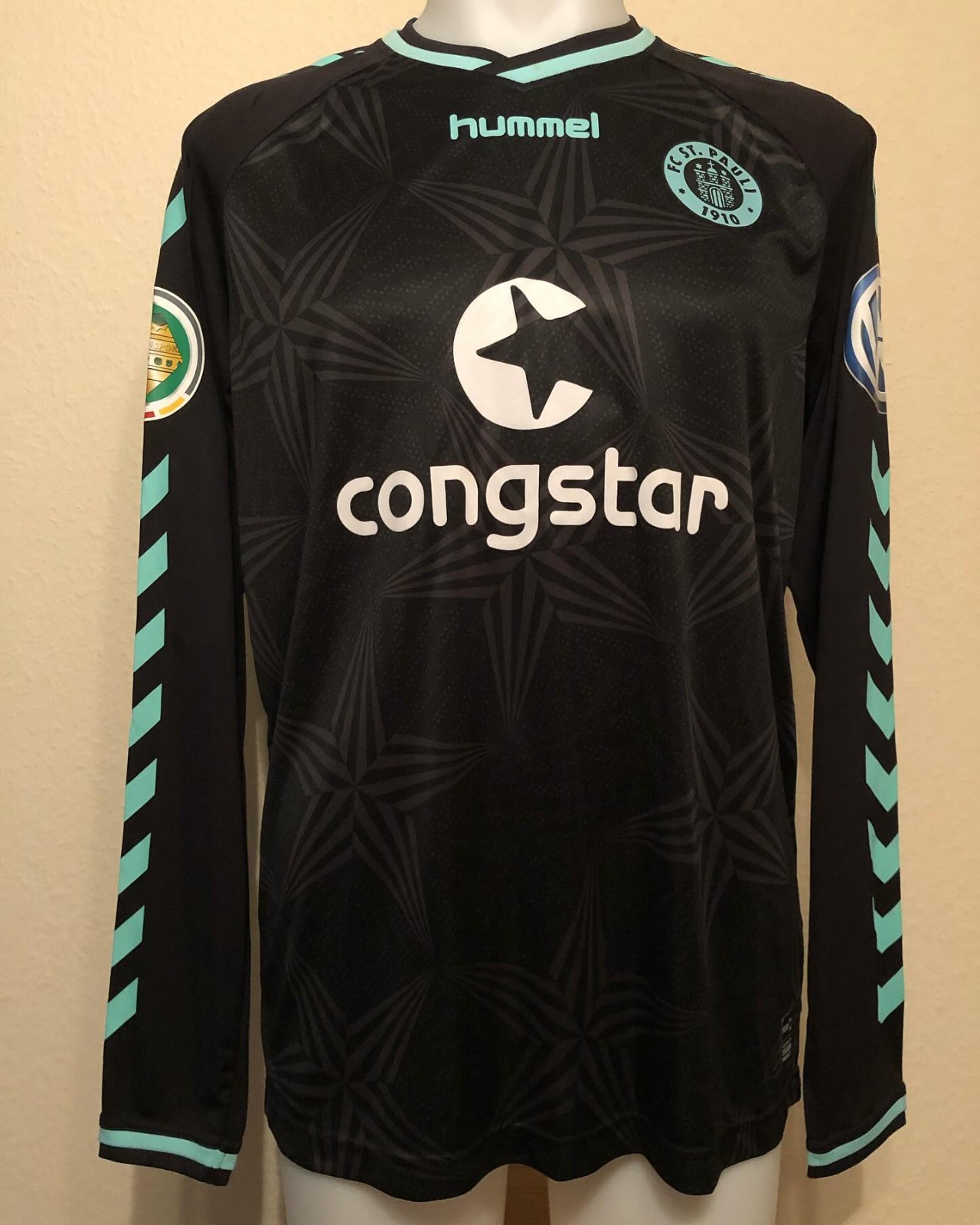 FC St. Pauli 2014-15 Third Kit