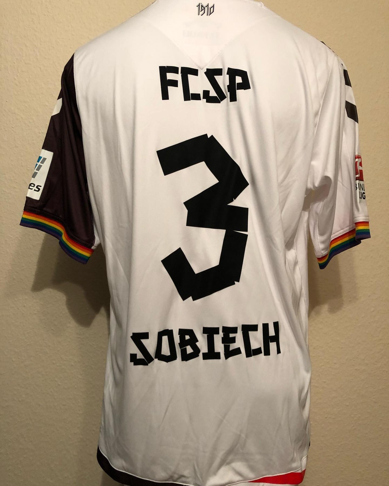 FC St. Pauli 2015-16 Away 2 Kit