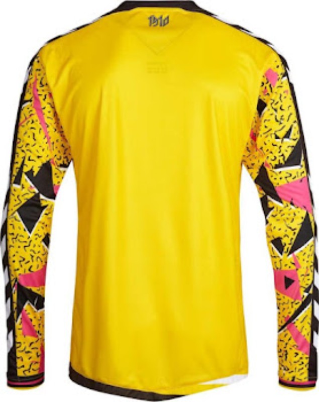 FC St. Pauli 2015-16 GK 2 Kit