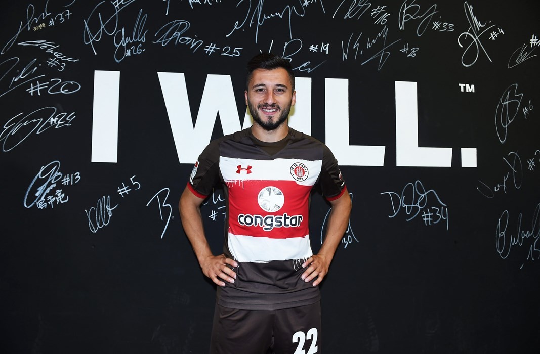 FC St. Pauli 2017-18 Home Kit