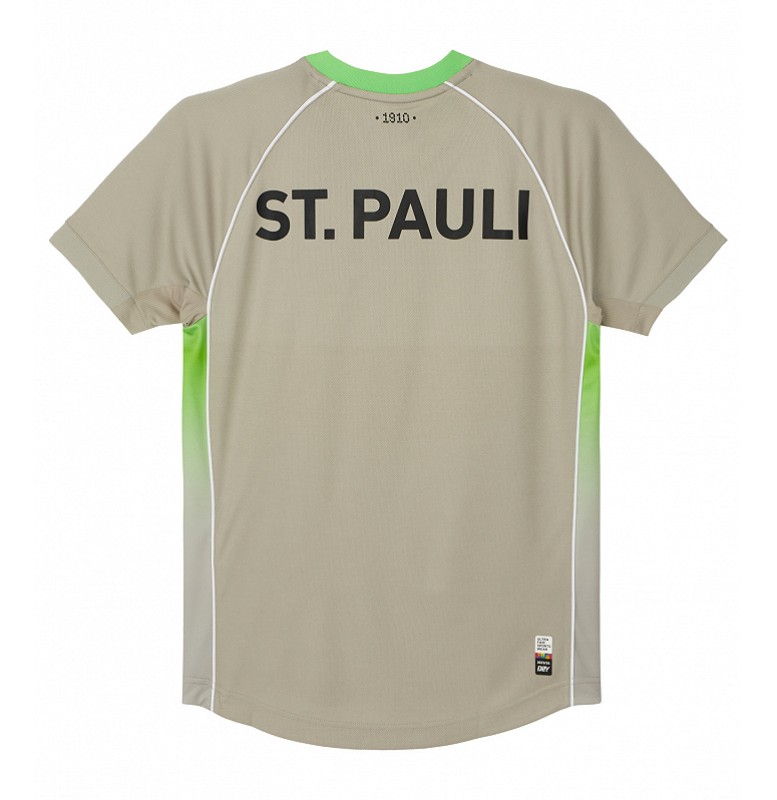 FC St. Pauli 2023-24 GK Away Kit